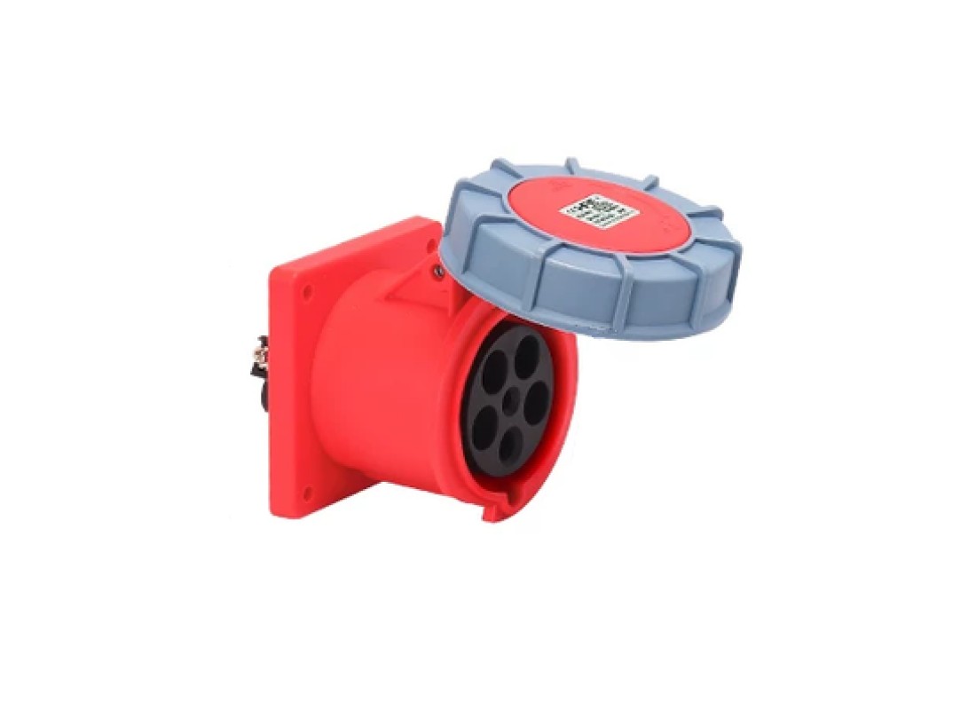 Pump power to boost pump socketr 5 core 16A